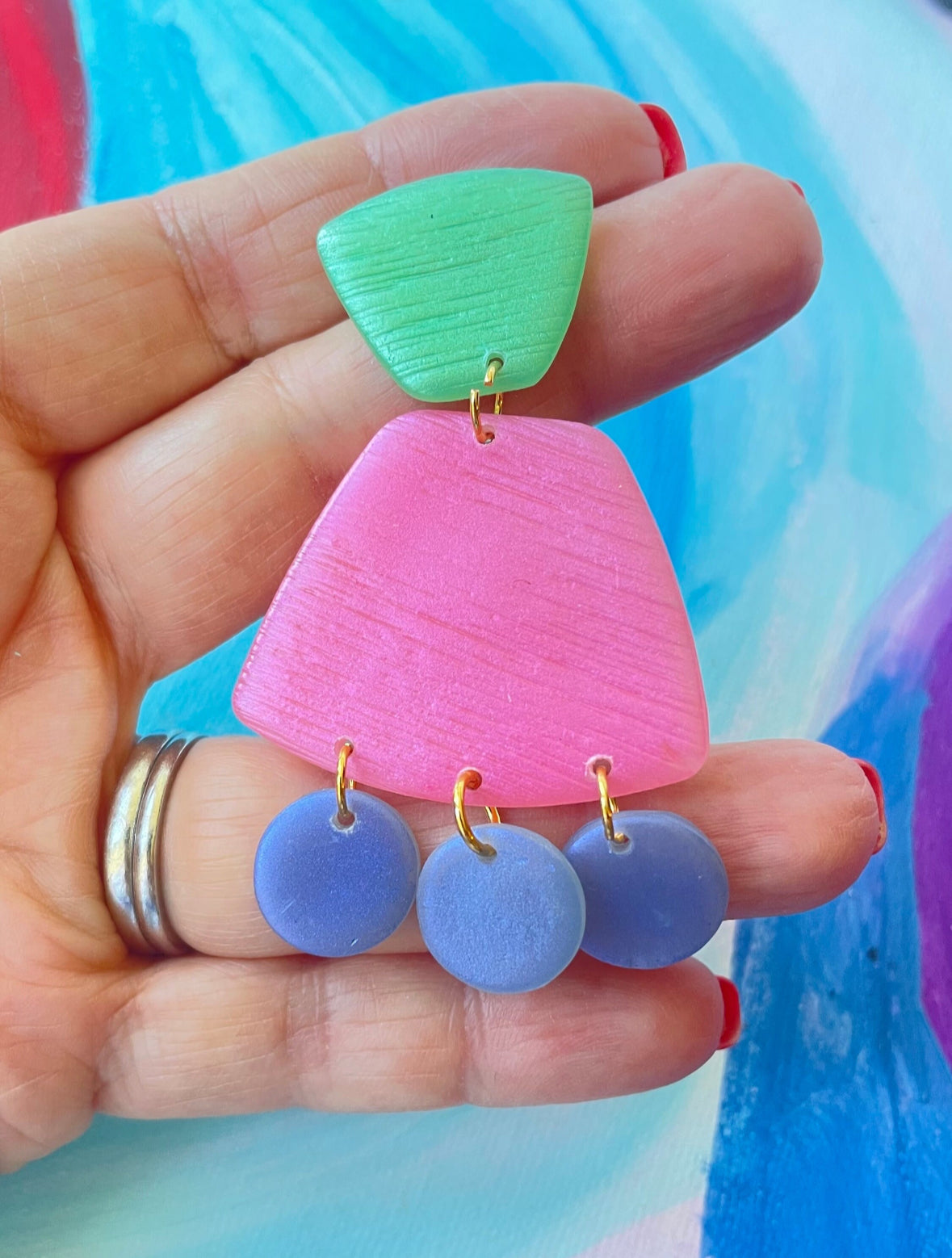 These jewel tones translucent earrings are a rainbow fun accessory! They are perfect for holidays or every day and they would make a great surprise present for a friend. Chandelier handmade earrings, fun style fashion idea. Unique gift. Summer pink earrings. MySaraJewellery pink earrings